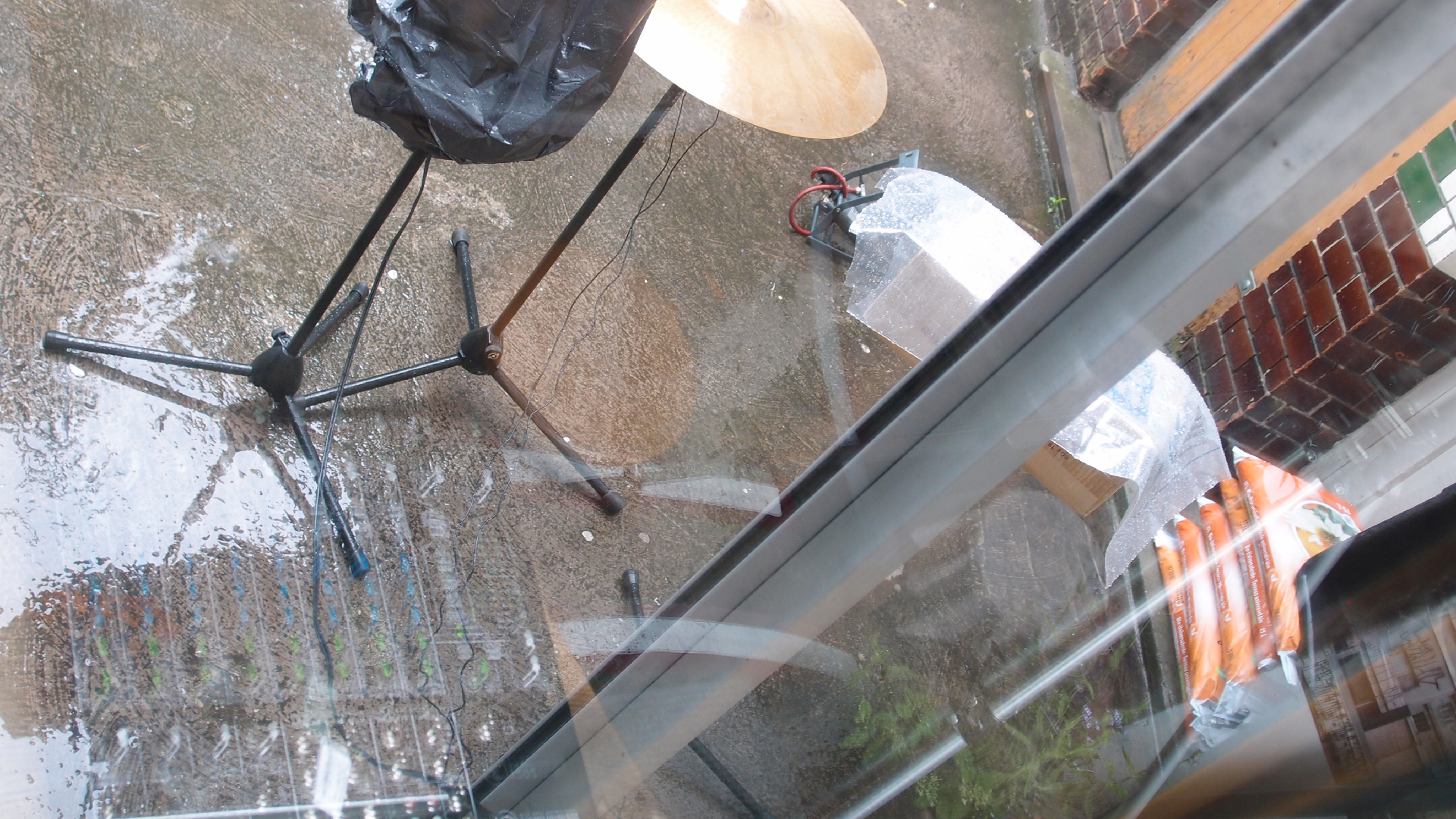 2021-07-07 Das Kleine Regen Rhythmus Orchester spielt im Takt der Weltmusik IV